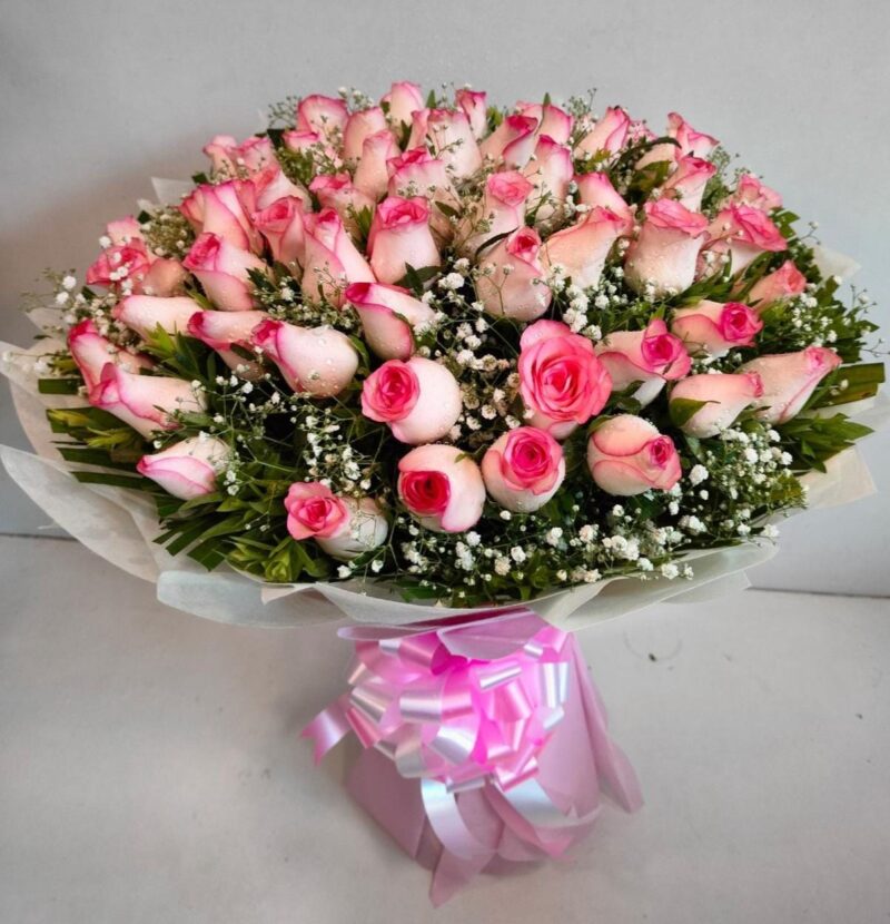 Amor - Bouquet of Shaded Pink Roses